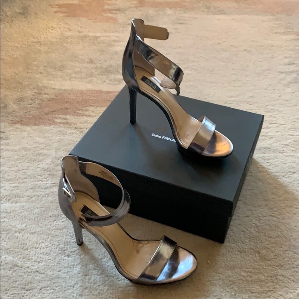 Saks black label silver metallic strappy stilettos